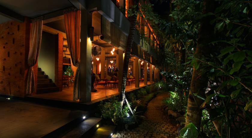 suarti boutique village