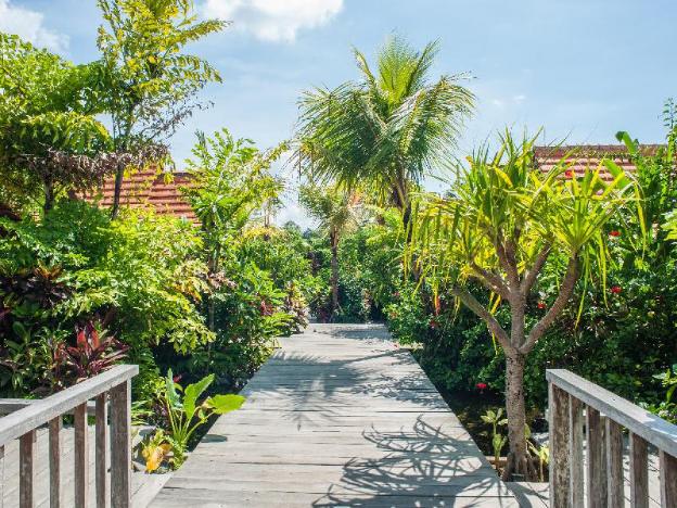 suarti boutique village