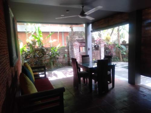 suarti boutique village