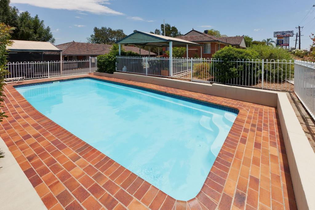 east tamworth