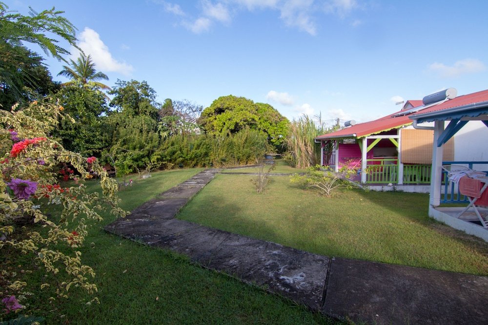 Au Jardin Debeauséjour,Near Feuillere Beach,3 star