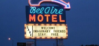 Bel Aire Motel,,2 star