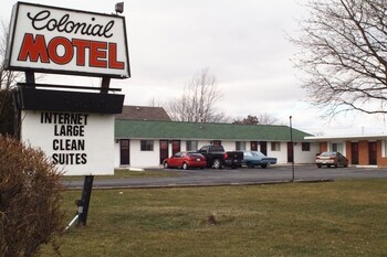 Colonial Motel,Canada>>Chatham-Kent,3 star