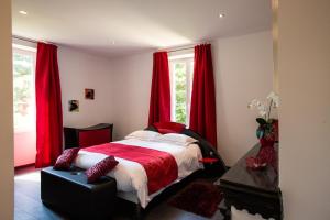 chateau de maraval adults only