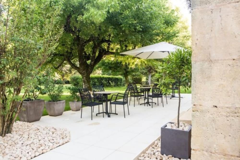 chateau de maraval adults only