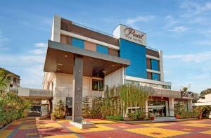Pearl Hotel & Banquets,Changodar>>Ahmedabad,4 star