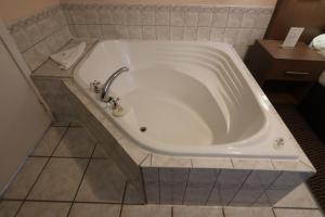 motel 6 campbellford on