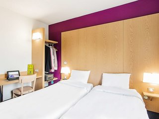 B&B Hotel Arcachon Gujan-Mestras,Biganos>>Arcachon,3 star