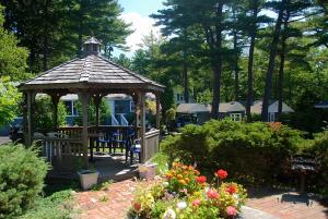 kittery inn and suites