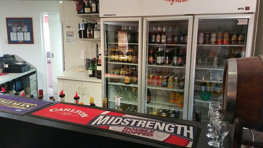 the colonial rose motel