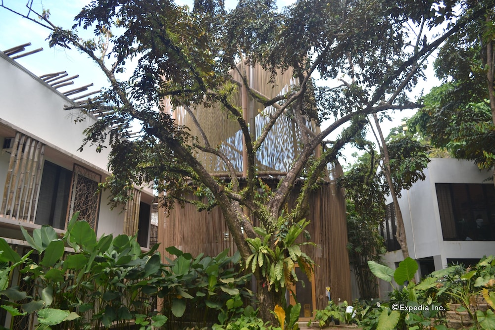 spin designer hostel