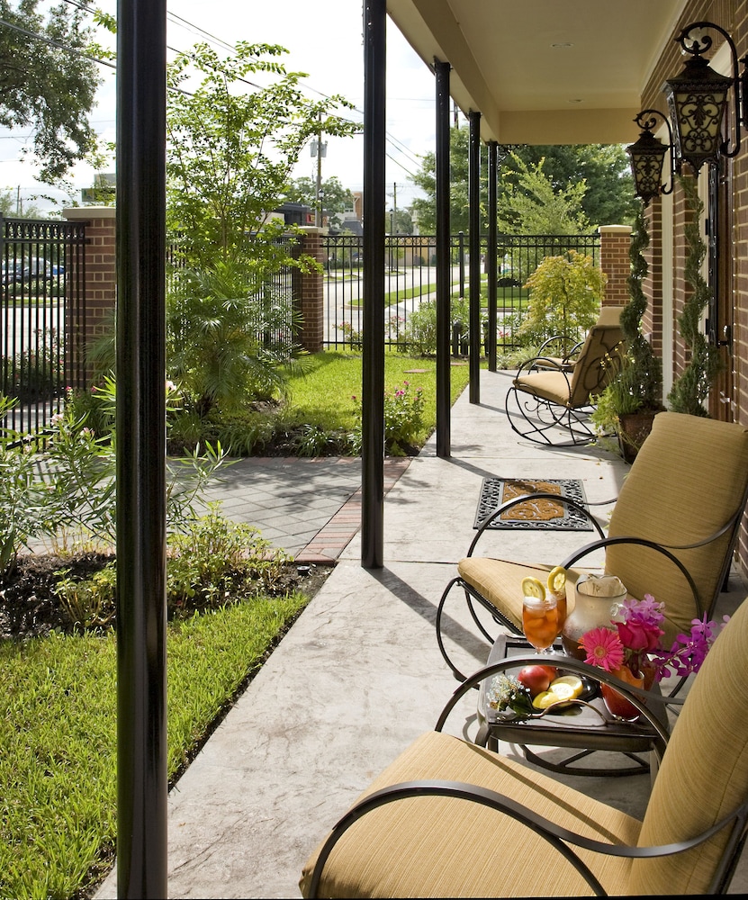 la maison in midtown an urban bandb