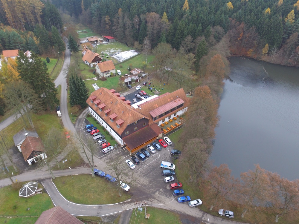 balonovy hotel a pivovar radesin