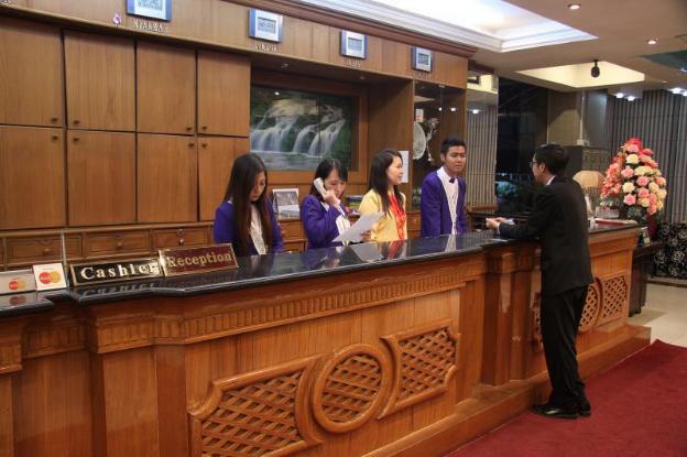 excel treasure hotel