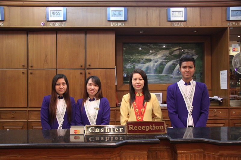 excel treasure hotel