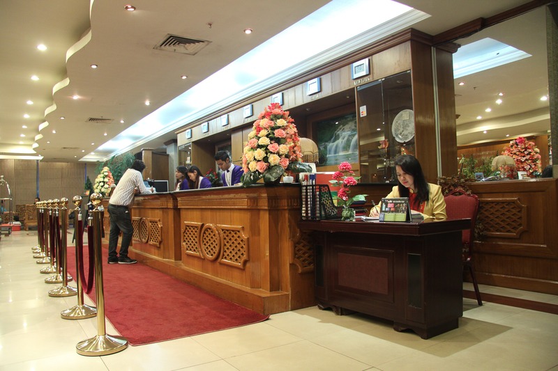 excel treasure hotel