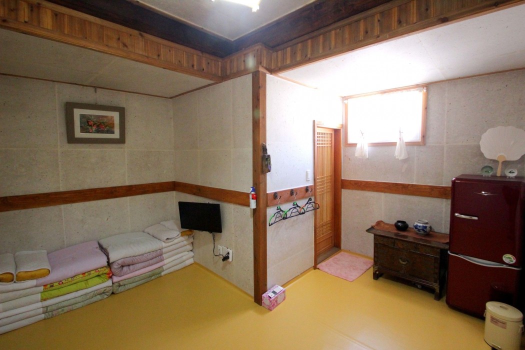 happiness full guesthouse