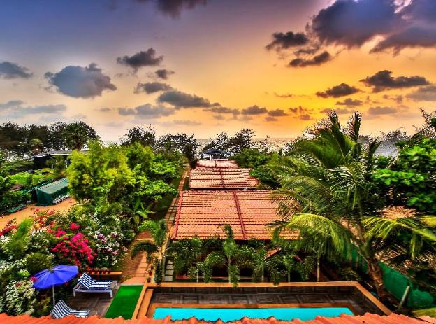 shining sand beach hotel