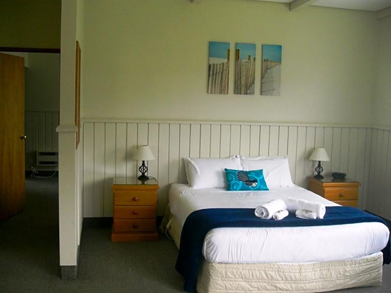 Asure Explorer Motel & Apartments,Te Anau>>Southland,3 star