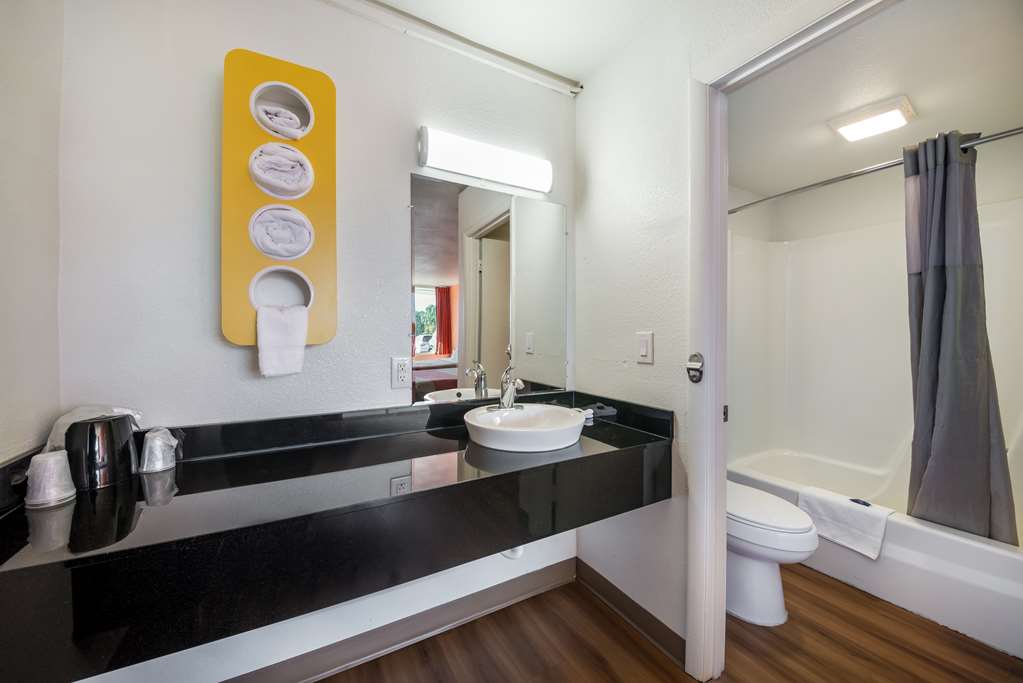 motel 6 connellys springs nc