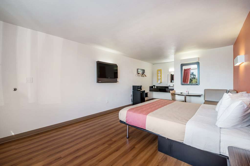 motel 6 connellys springs nc