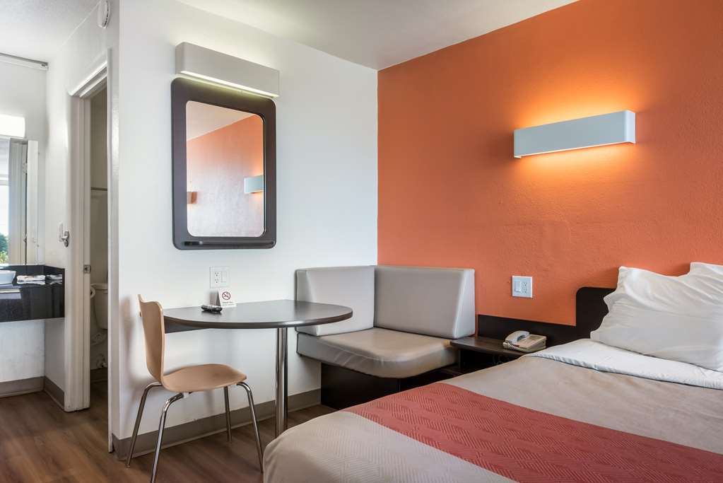 motel 6 connellys springs nc