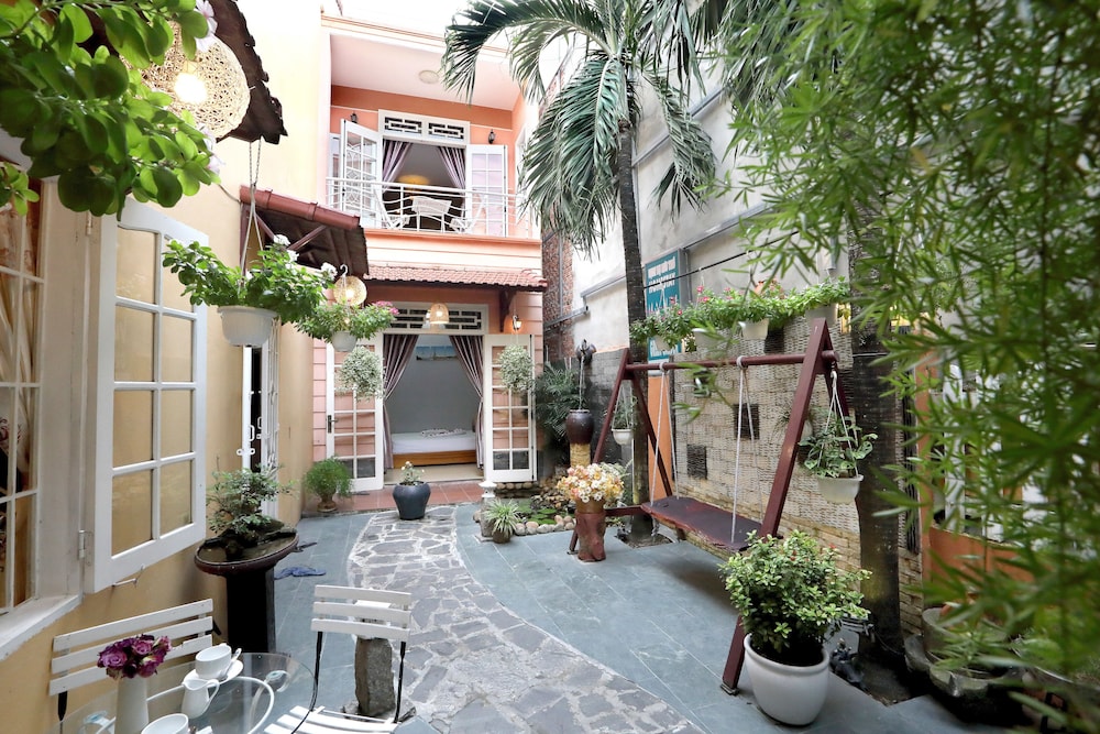 green garden homestay