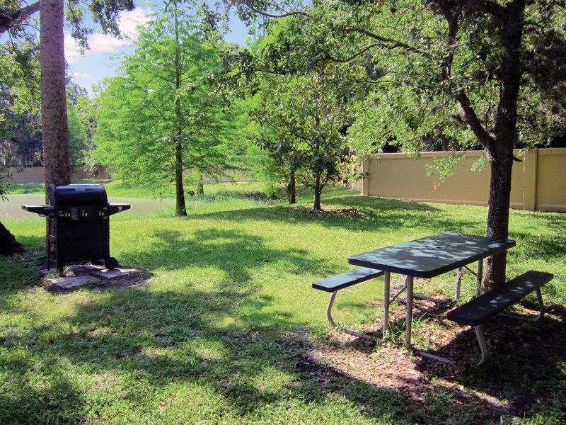 extended stay america suites tampa airport spruce street