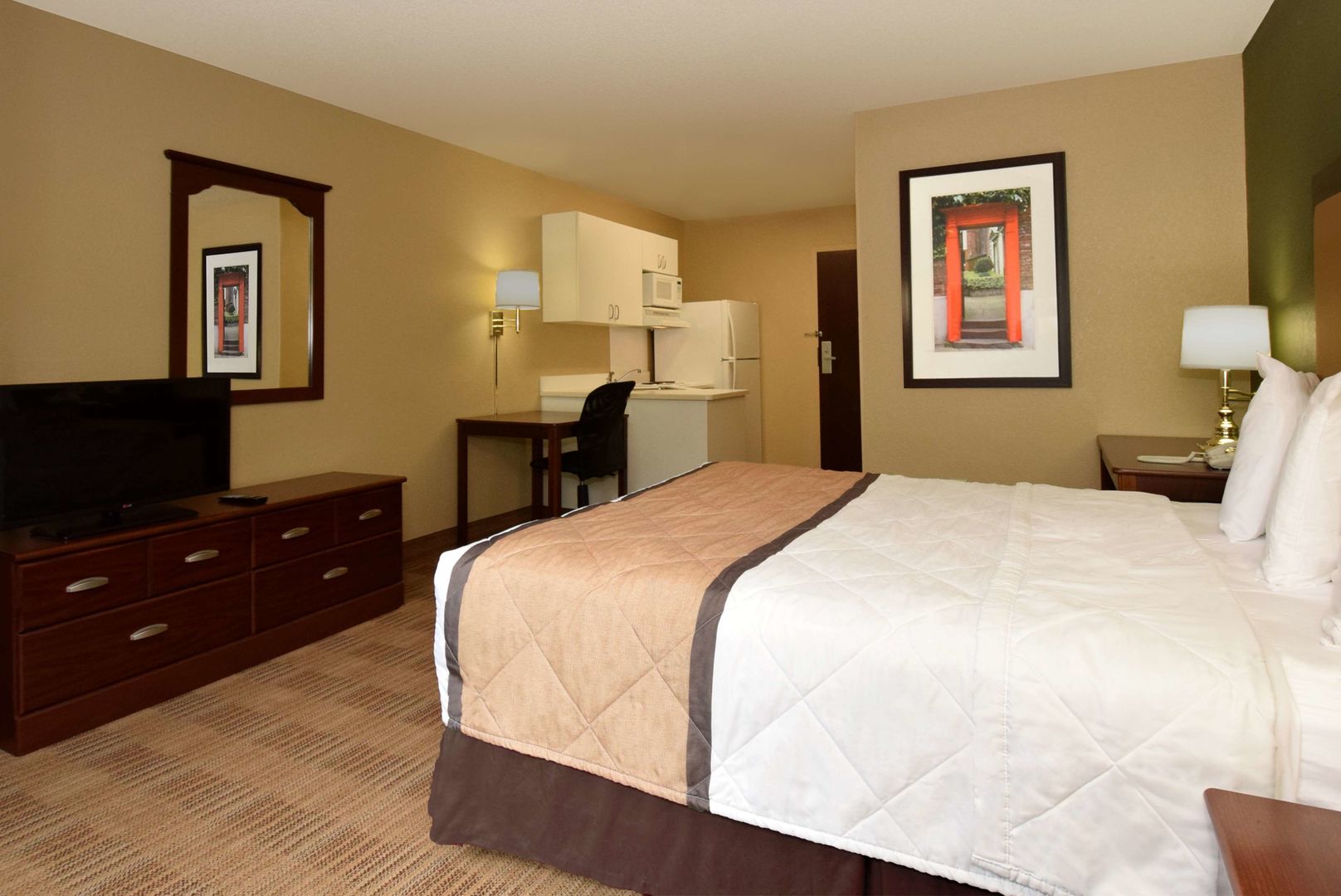 extended stay america suites tampa airport spruce street