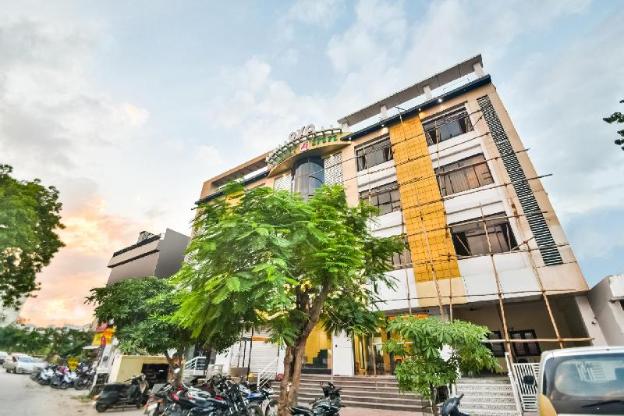 ardency inn by park tree udaipur