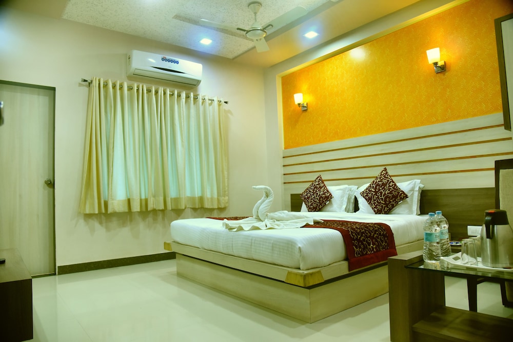 Hotel Sun Plaza,Junagadh>>Gujarat,2.5 star