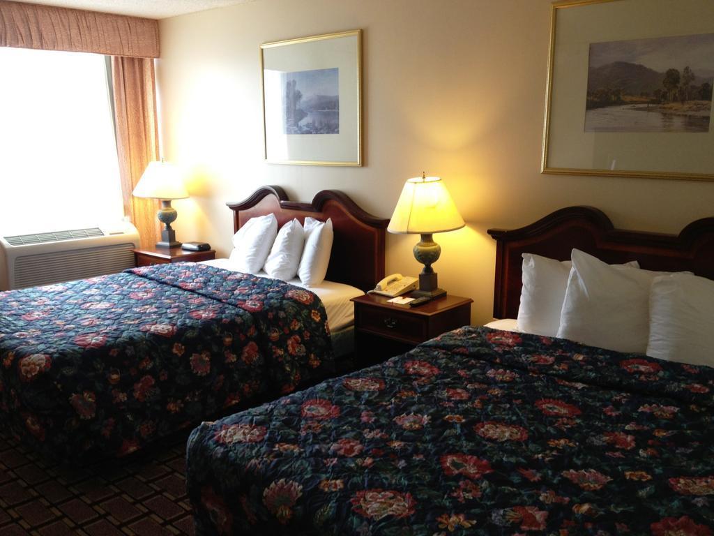 fairbridge hotel cleveland east