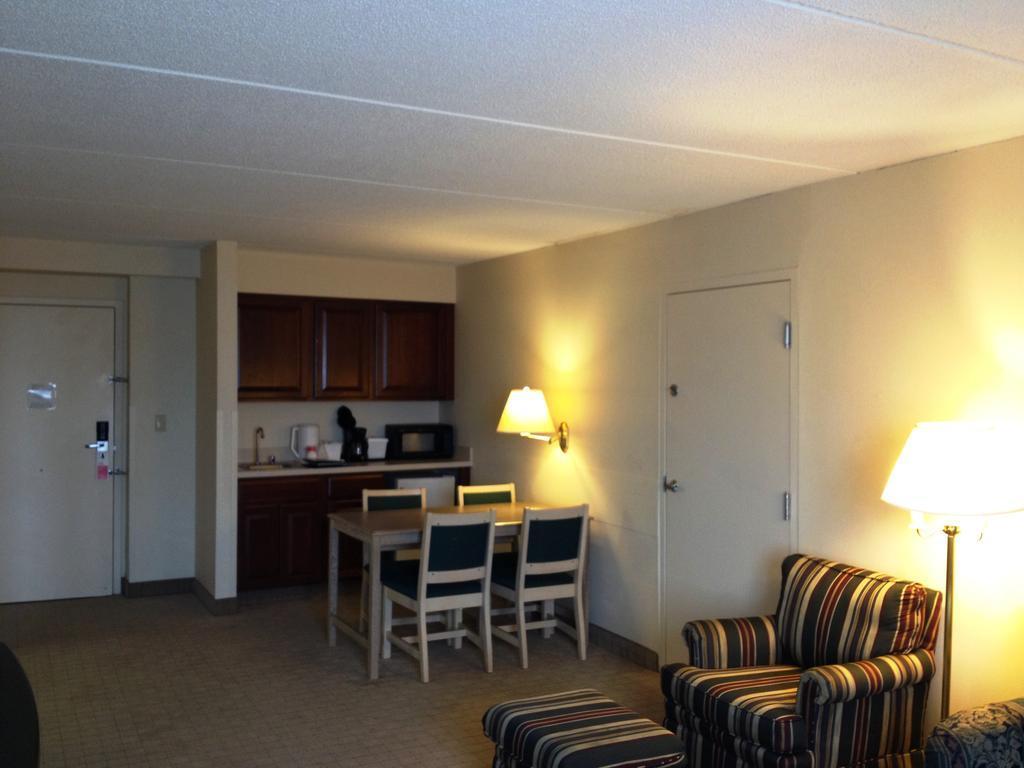 fairbridge hotel cleveland east