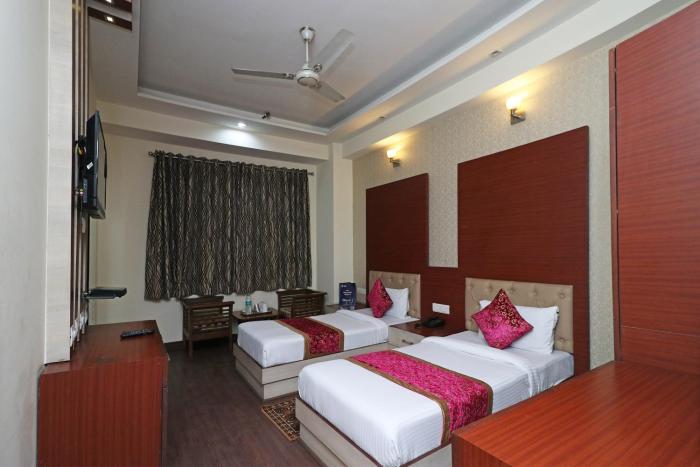 Hotel Sunshine Inn,East Delhi-Kaushambi,3 star