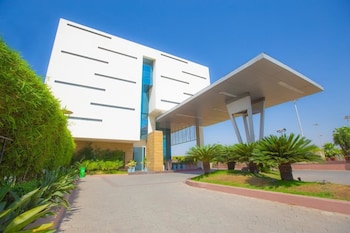hotel waterlily indore
