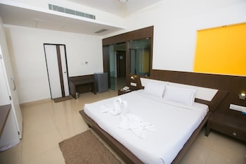 hotel waterlily indore