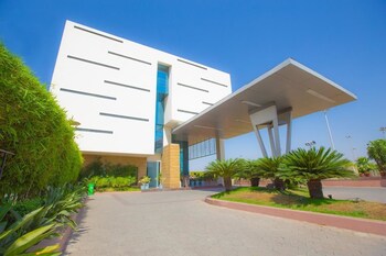 hotel waterlily indore