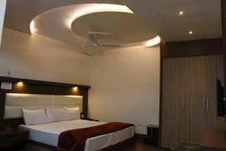 Hotel Crystal,,2 star