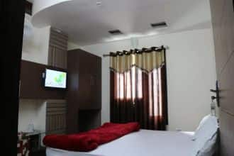 Hotel Crystal,,2 star