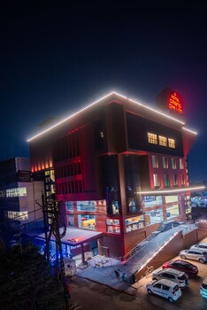 hotel grand dhillon