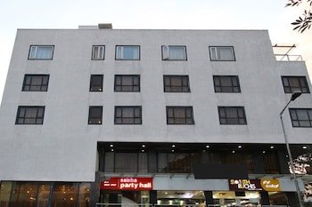 treebo cartier biznotel