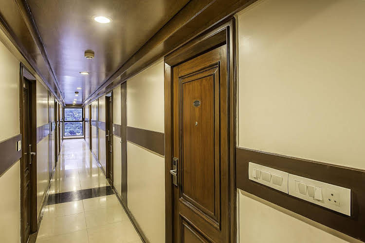 treebo cartier biznotel