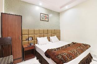 hotel wall city