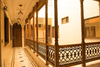 hotel wall city