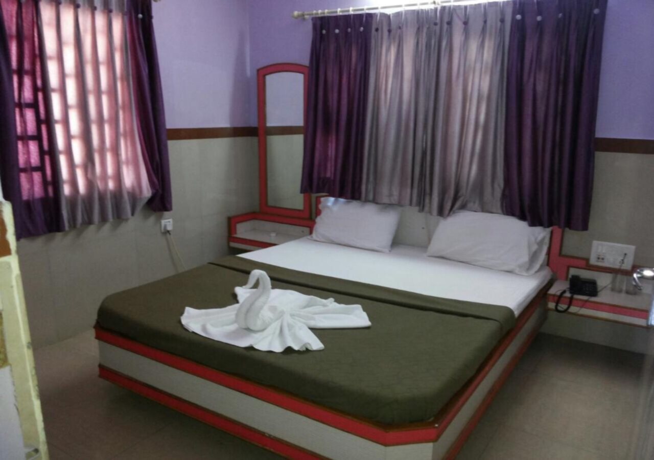 Hotel Shreenidhi,India>>Dwarka,1 star