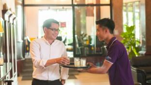 seasons riverside hotel