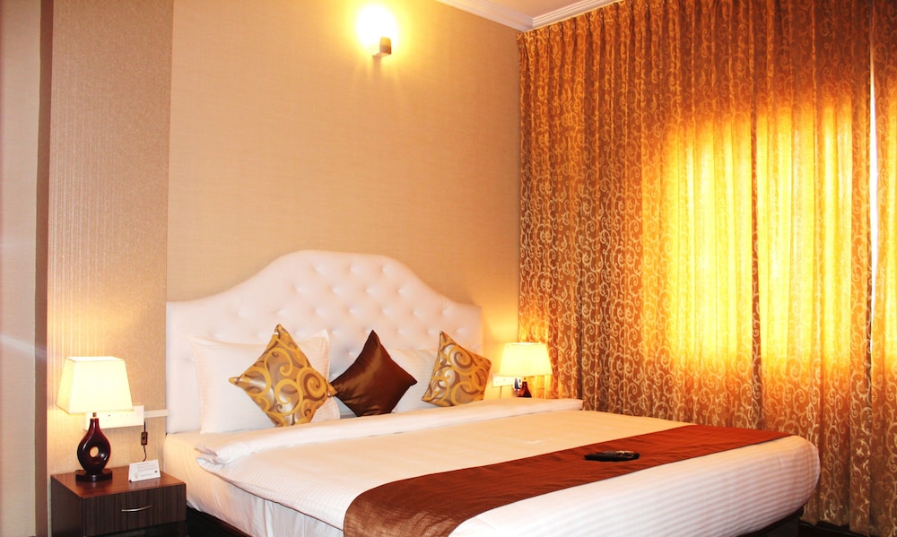 chris hotel whitefield