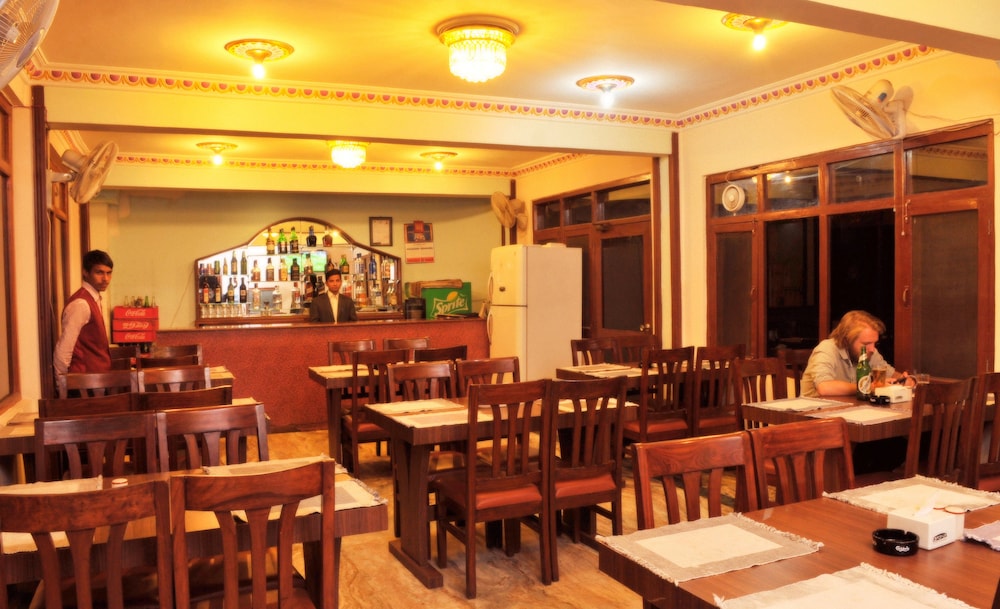 hotel brihaspati