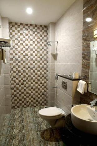The Raj Vilas,Fatehabad Road,4 star