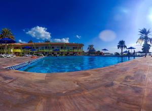 Flamingo Beach Hotel,On The Beach,3 star